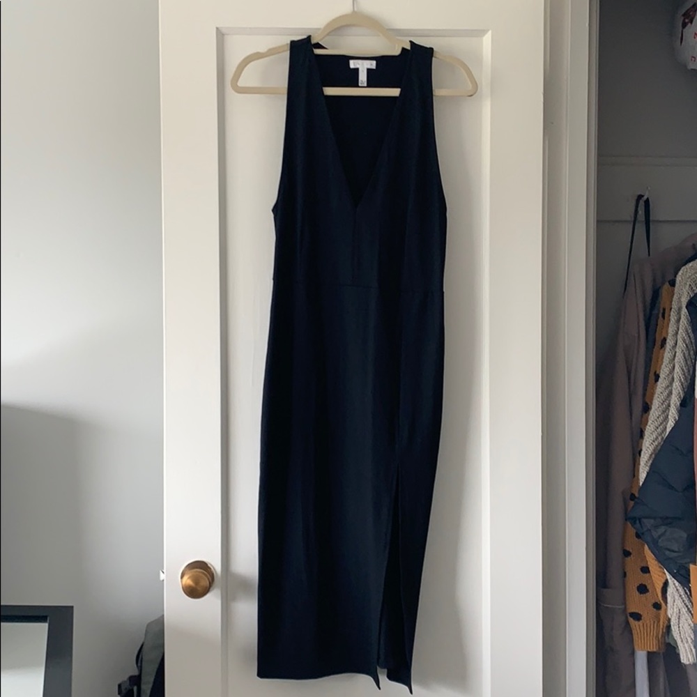 Leith V-neck body con dress